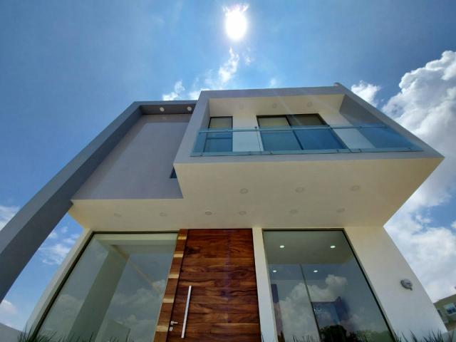 #10 - Casa para Venta en Zapopan - JC - 3