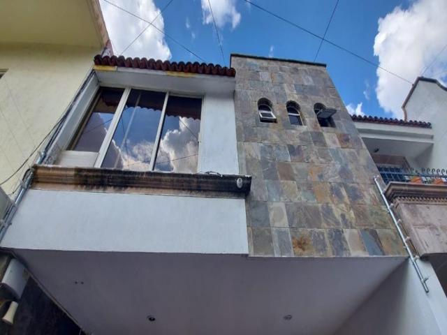 #38 - Casa para Venta en Zapopan - JC - 3