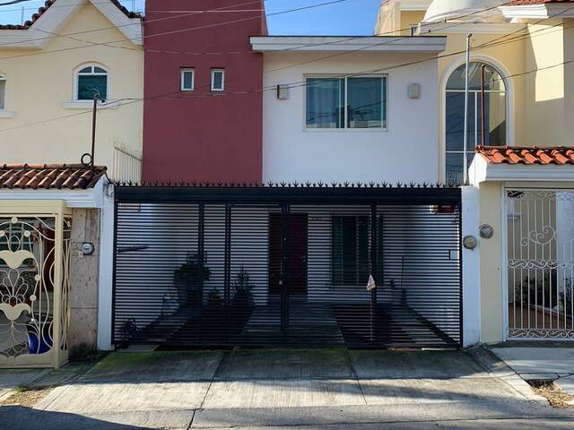 #OSCAR LEIJ - Casa para Venta en Zapopan - JC - 1