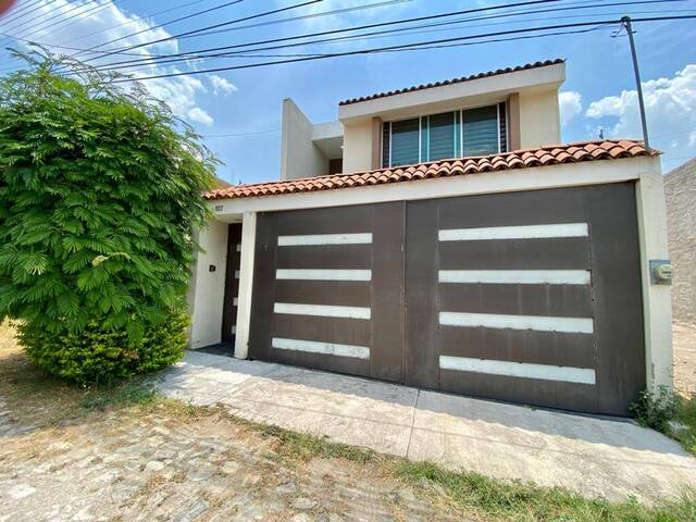 #Karen - Casa para Venta en Tlajomulco de Zúñiga - JC - 1